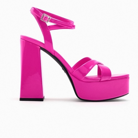 Zara Shoes - ZARA NEON PINK STRAPPY CHUNKY PLATFORM
HEELED SANDALS SIZE 8 NWT